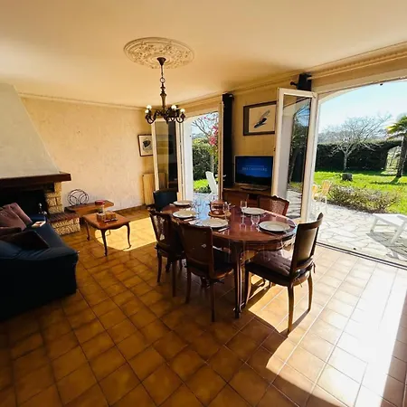 Nausicaa, Maison Avec Joli Jardin Clos Arbore Affittacamere