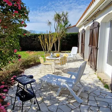 게스트하우스 Nausicaa, Maison Avec Joli Jardin Clos Arbore Talmont-Saint-Hilaire