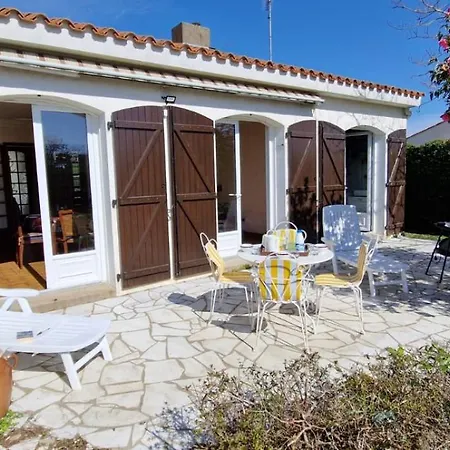Maison d'hôtes Nausicaa, Maison Avec Joli Jardin Clos Arbore 4*